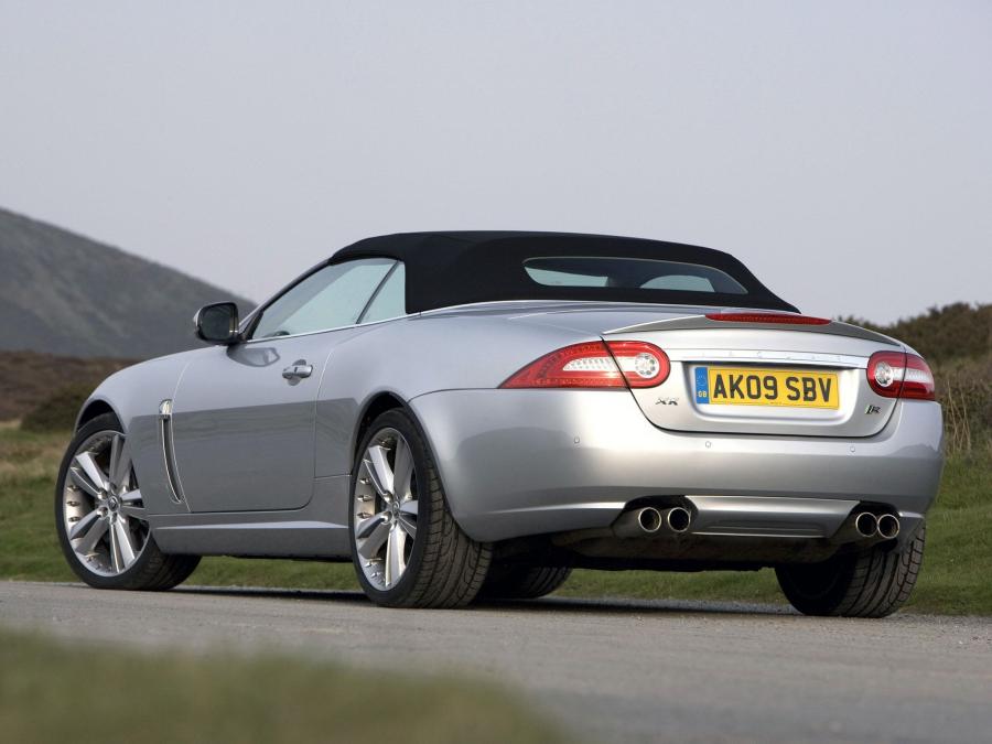  Jaguar XKR Convertible 2009 года  (UK) (фото 6 из 22)